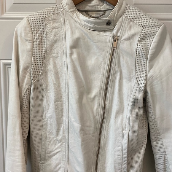 Gorgeous Cream coloured Banana Republic Leather Moto Jacket, size small - Picture 2 of 4